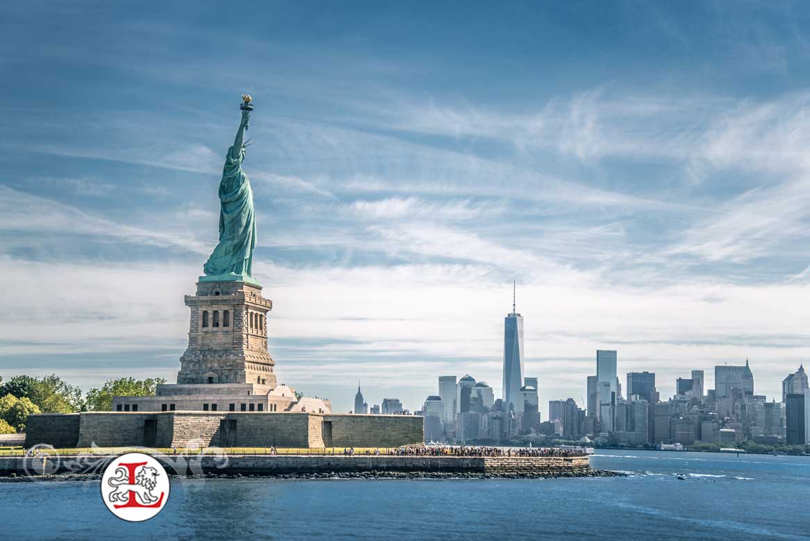 The statue of Liberty and Manhattan New York City